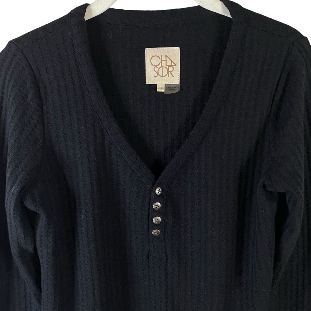Chaser Women’s Waffle Knit Henley Shirt Top Black V-Neck Long Sleeve S Thermal - Picture 4 of 12